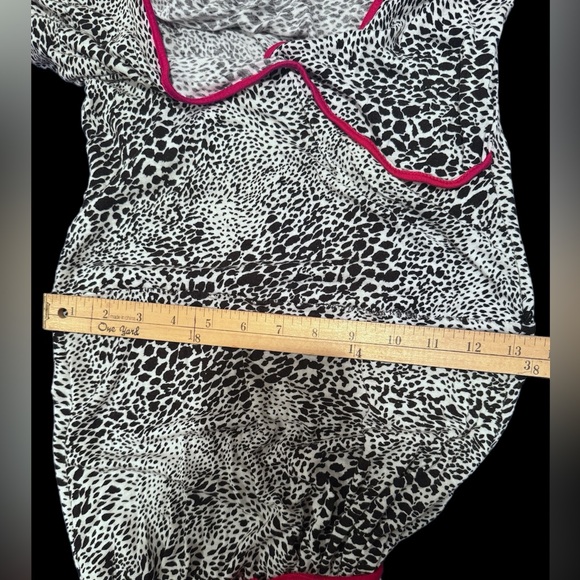 Hot Tempered Midi dress size L - Picture 4 of 5